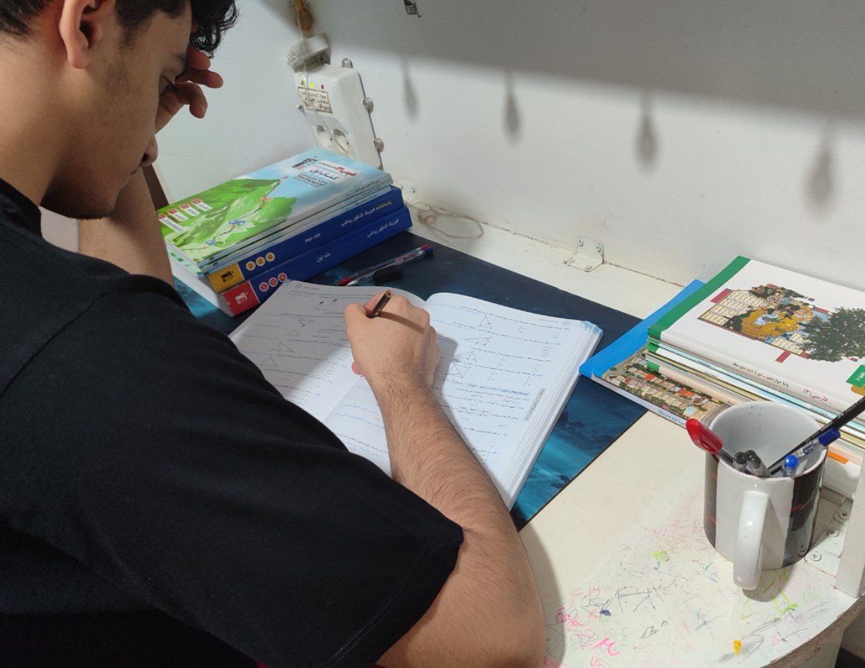 گفتگوباسید رضا طاهری ؛راهکارهای موفقیت درآزمون دوازدهم ریاضی/ساری