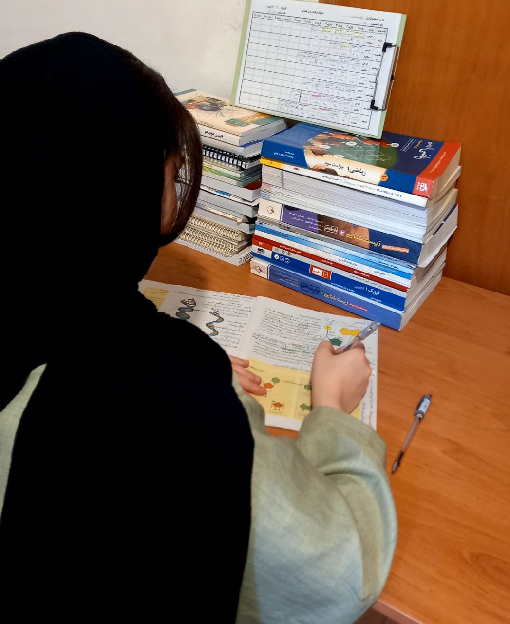 گفت وگوباشبنم ولی زاده ; از تابستان شروع کنیم دوازدهم تجربی/ساری