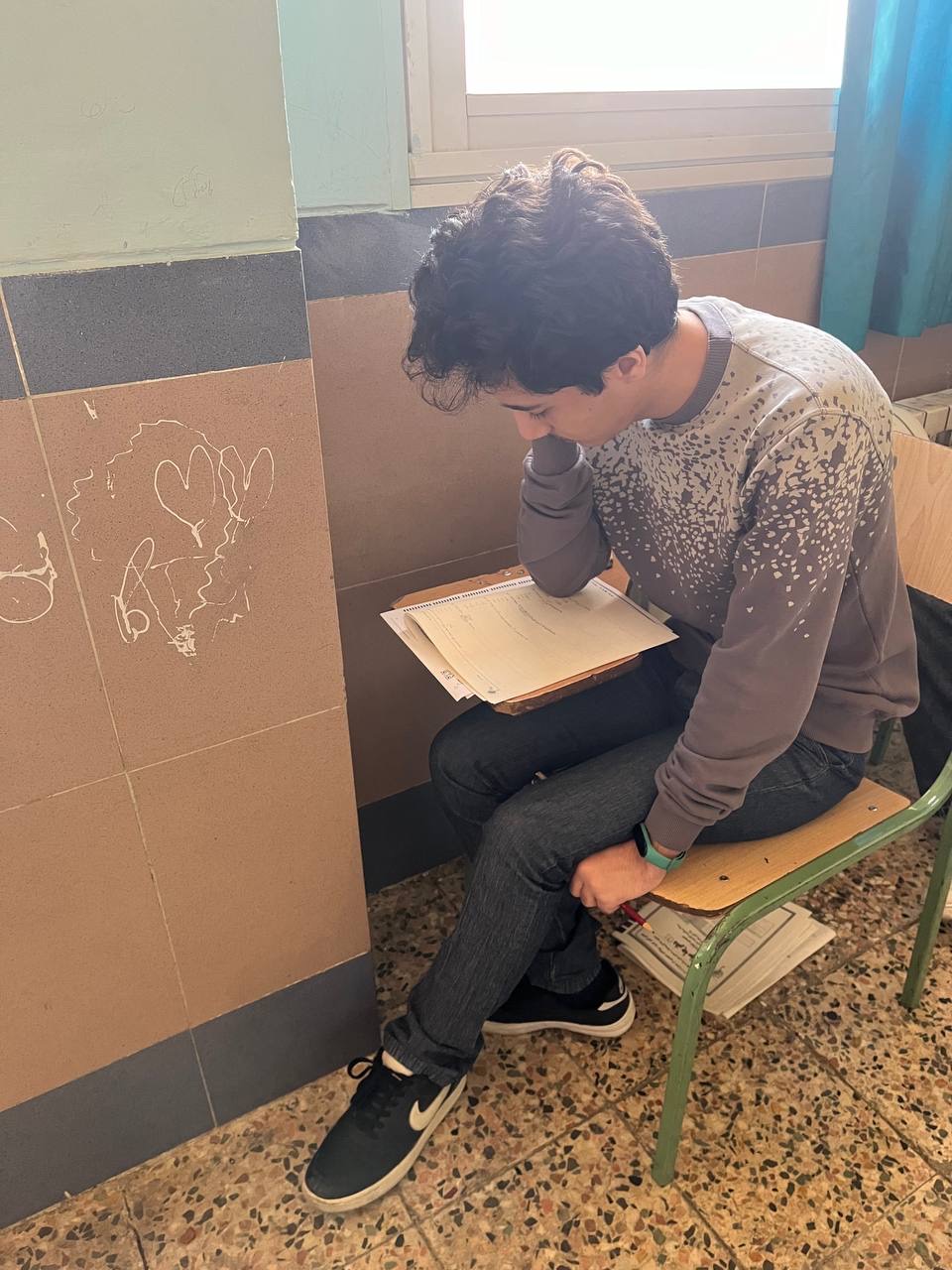 گفت وگوبا امیررضا نخعی زاده ; با321 پاسخ صحیح دوازدهم تجربی/ساری