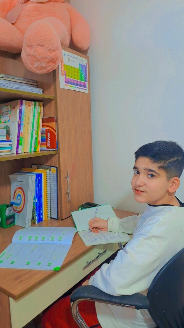 گفت وگوبا طاها بخشیان ; با 650 پاسخ صحیح هفتم از ساری