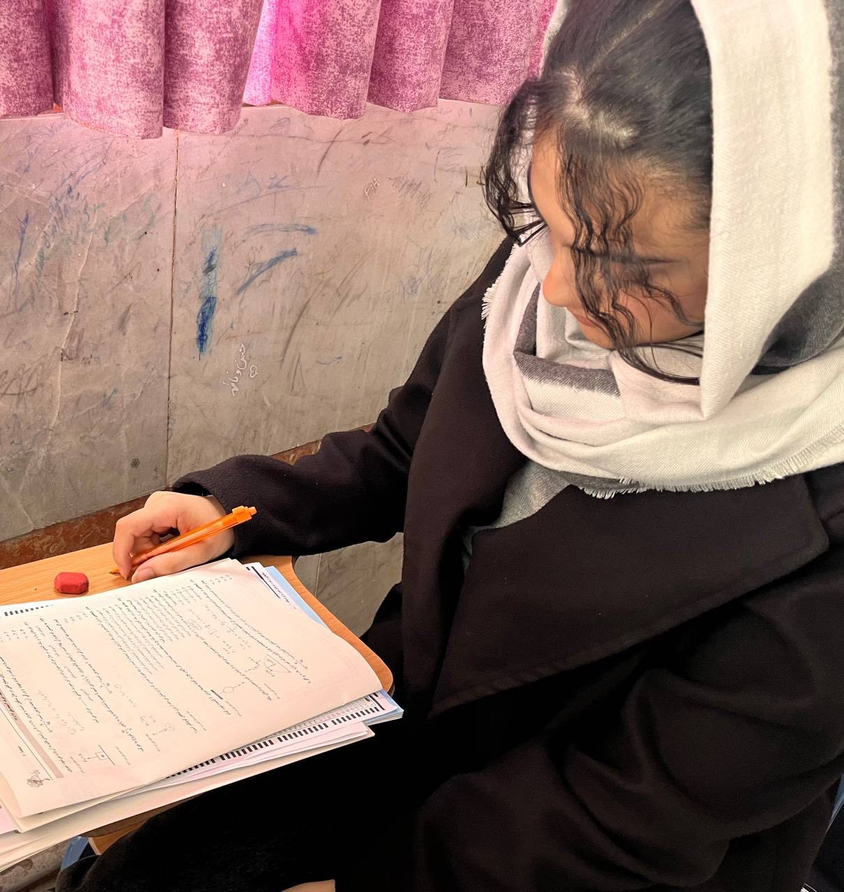 گفت وگوبانرگس شه سوار ; نظم و مدیریت زمان دوازدهم تجربی/ساری