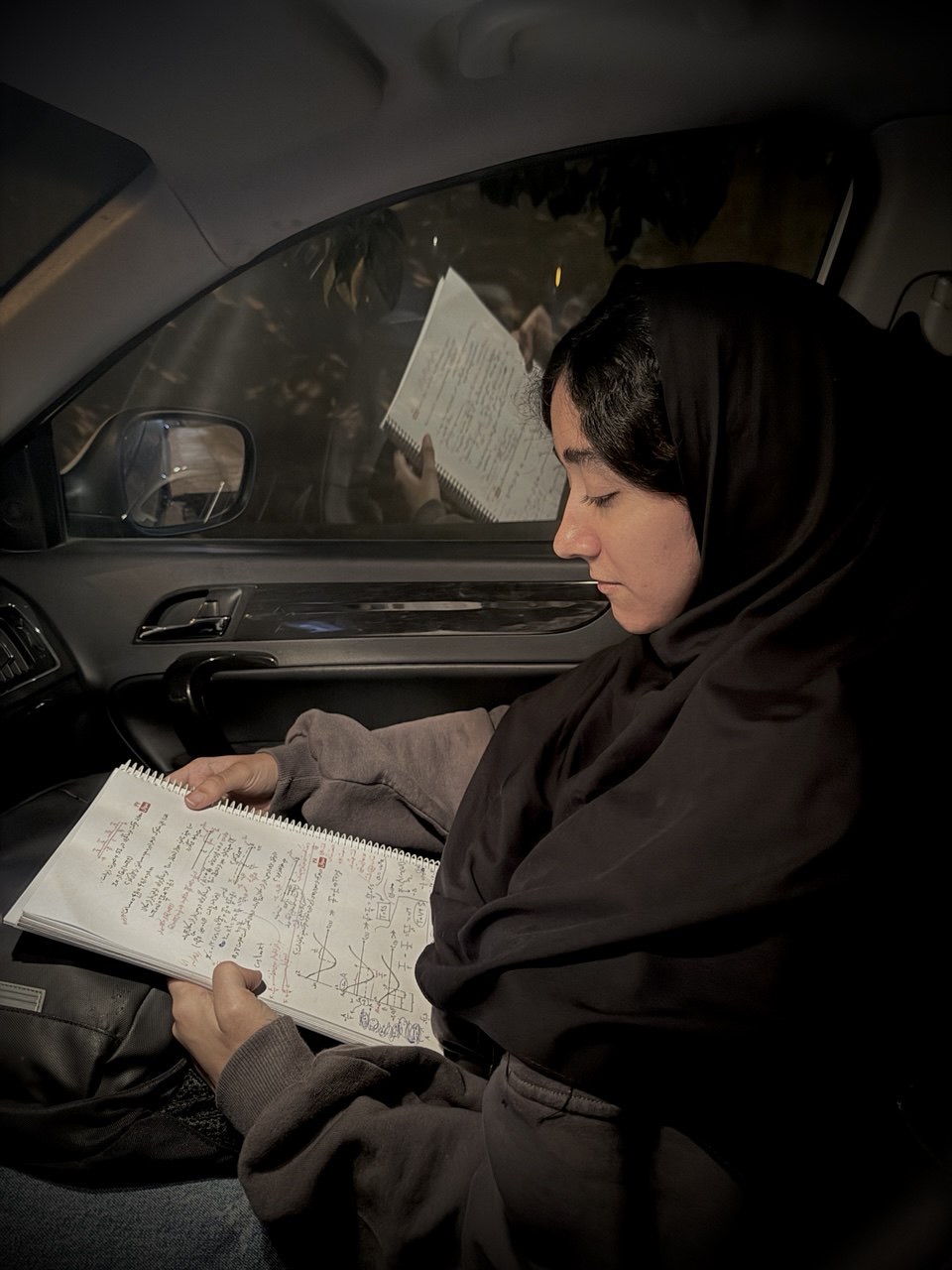 گفت وگوبانادیا ریس نجفدری; با382 پاسخ صحیح دوازدهم تجربی/ساری