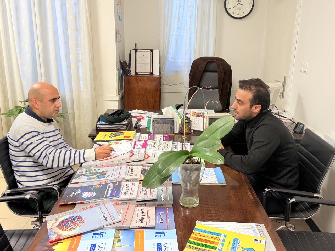 گفت و گو با محسن خلیلی ; پشتیبان برتر قهرمان پیشرفت درسی  از ساری