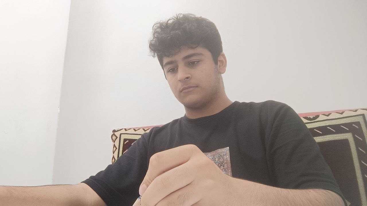 گفت و گو با محمدطاها خورشیدی ; آزمون حضوری یازدهم تجربی از ساری