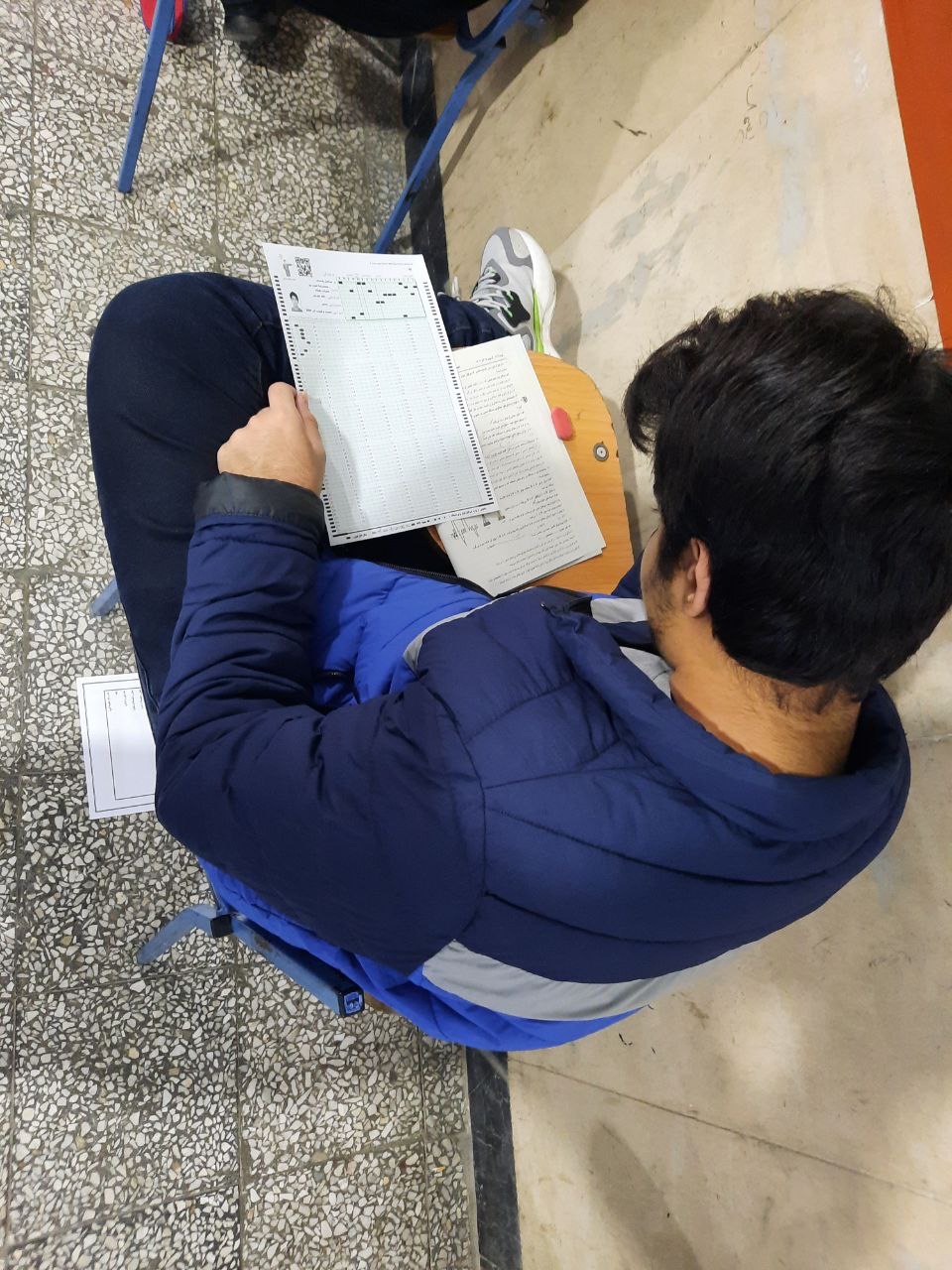 گفت وگوبا سامیار روشنی; با384 پاسخ صحیح دهم تجربی از ساری