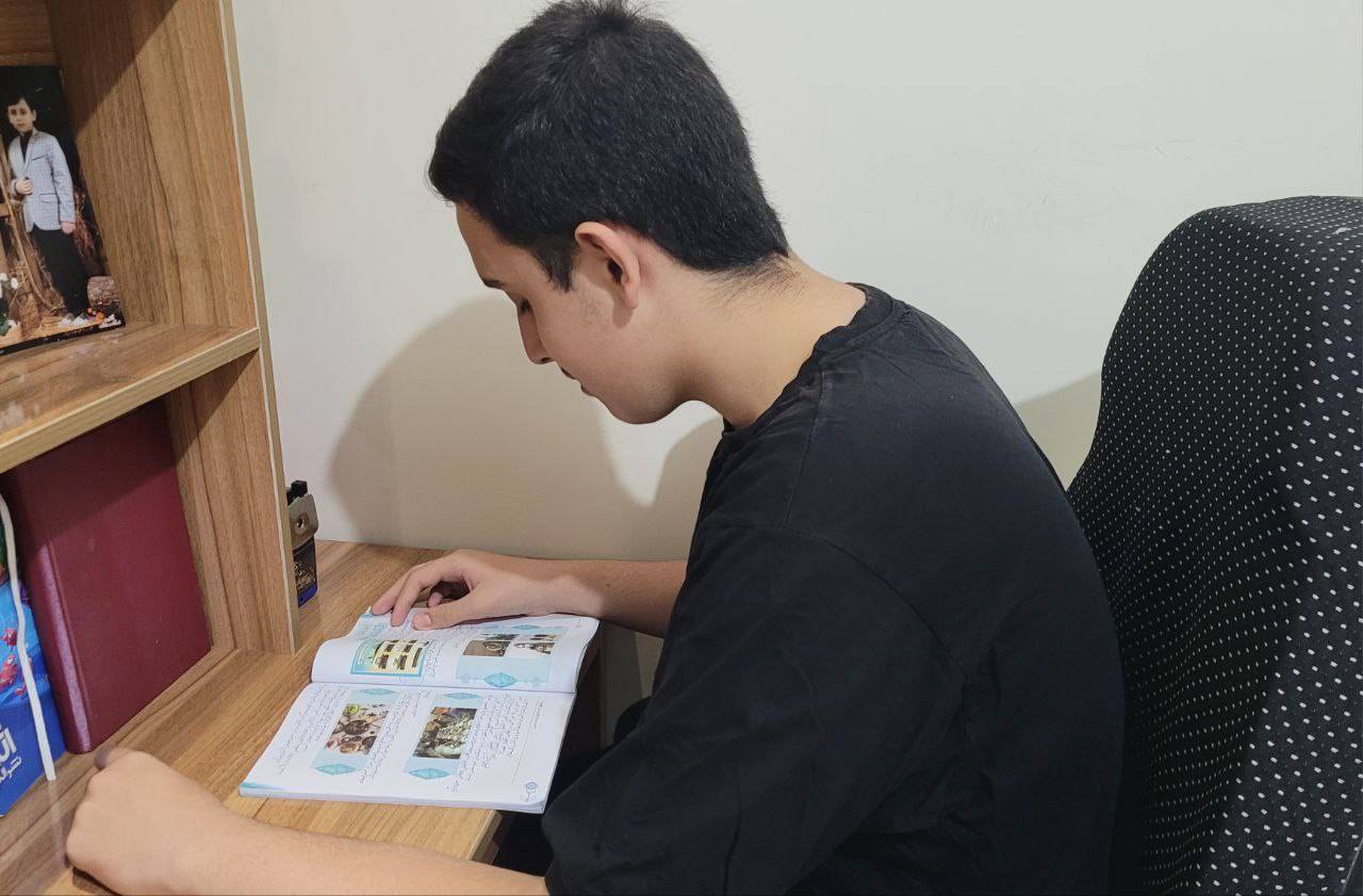 گفت و گو با متین نیک نژاد؛ با 479 پاسخ صحیح دهم ریاضی  از ساری