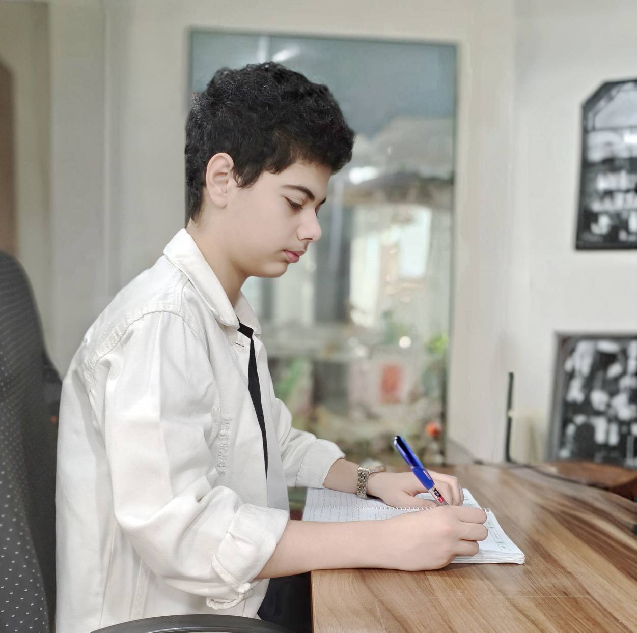 گفت و گو با اهورا هاشم زاده؛با 554 پاسخ صحیح هفتم از ساری