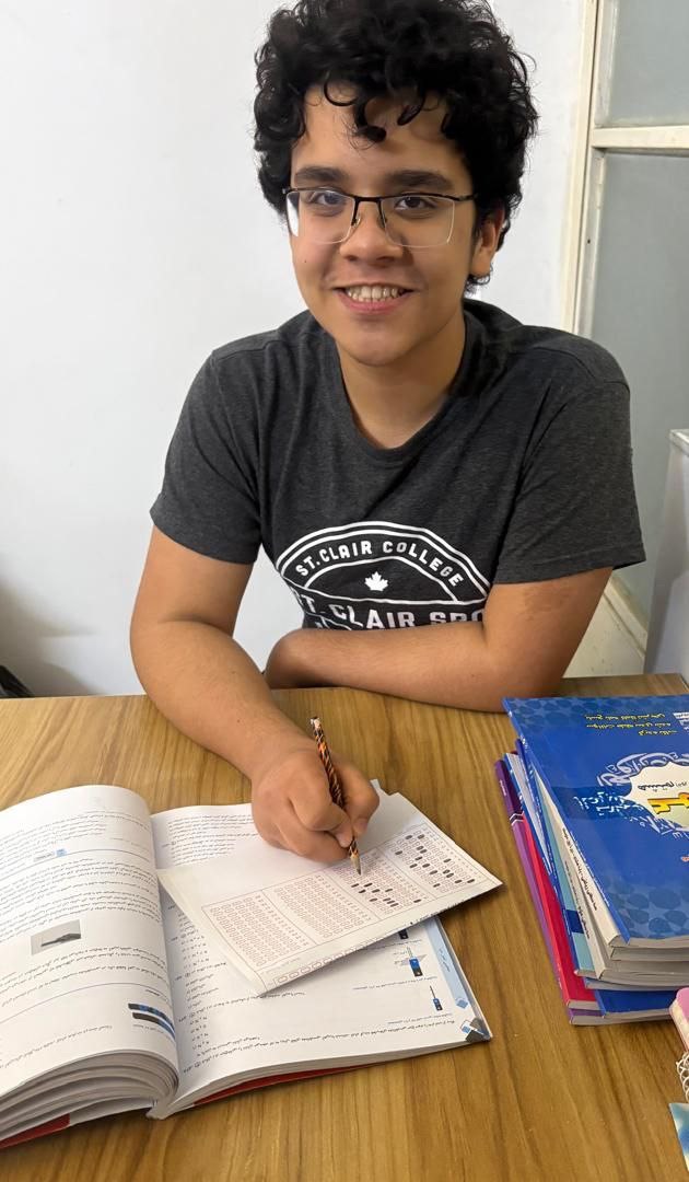 گفت و گو با سام اورکی؛با 767 پاسخ صحیح هشتم از ساری