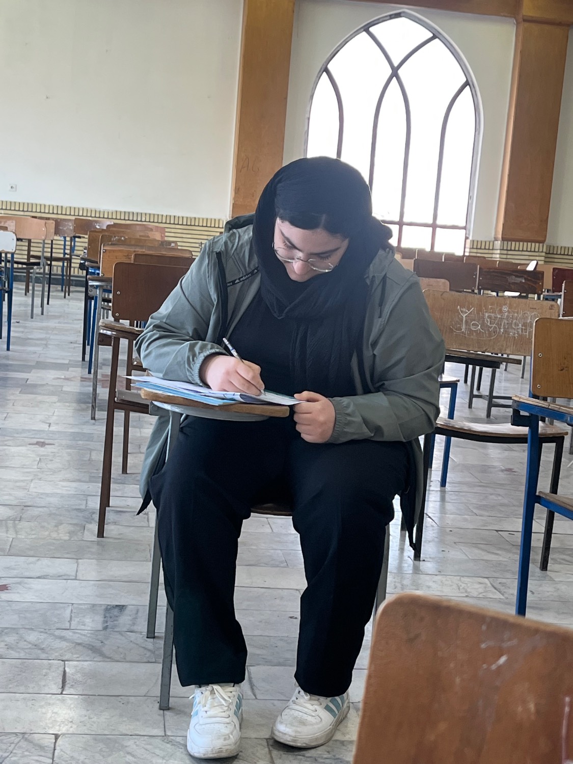 گفت وگو با نیوشا اسفندیار؛ با 537پاسخ صحیح دوازدهم تجربی از ساری