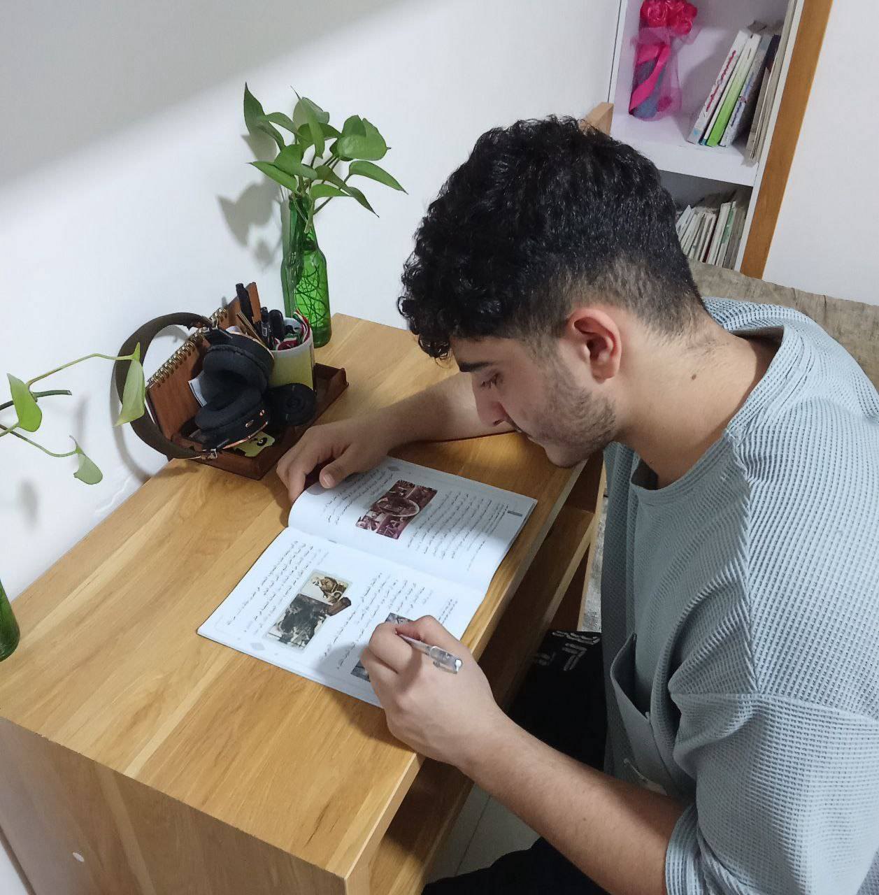 گفت و گو با عرشیا زارع ؛ تمرکز بر نقاط ضعف دوازدهم انسانی از ساری