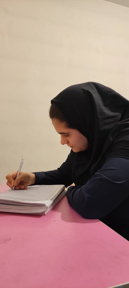 گفت و گو با آناهیتا انتظاری؛با 567 پاسخ صحیح دوازدهم تجربی/ساری