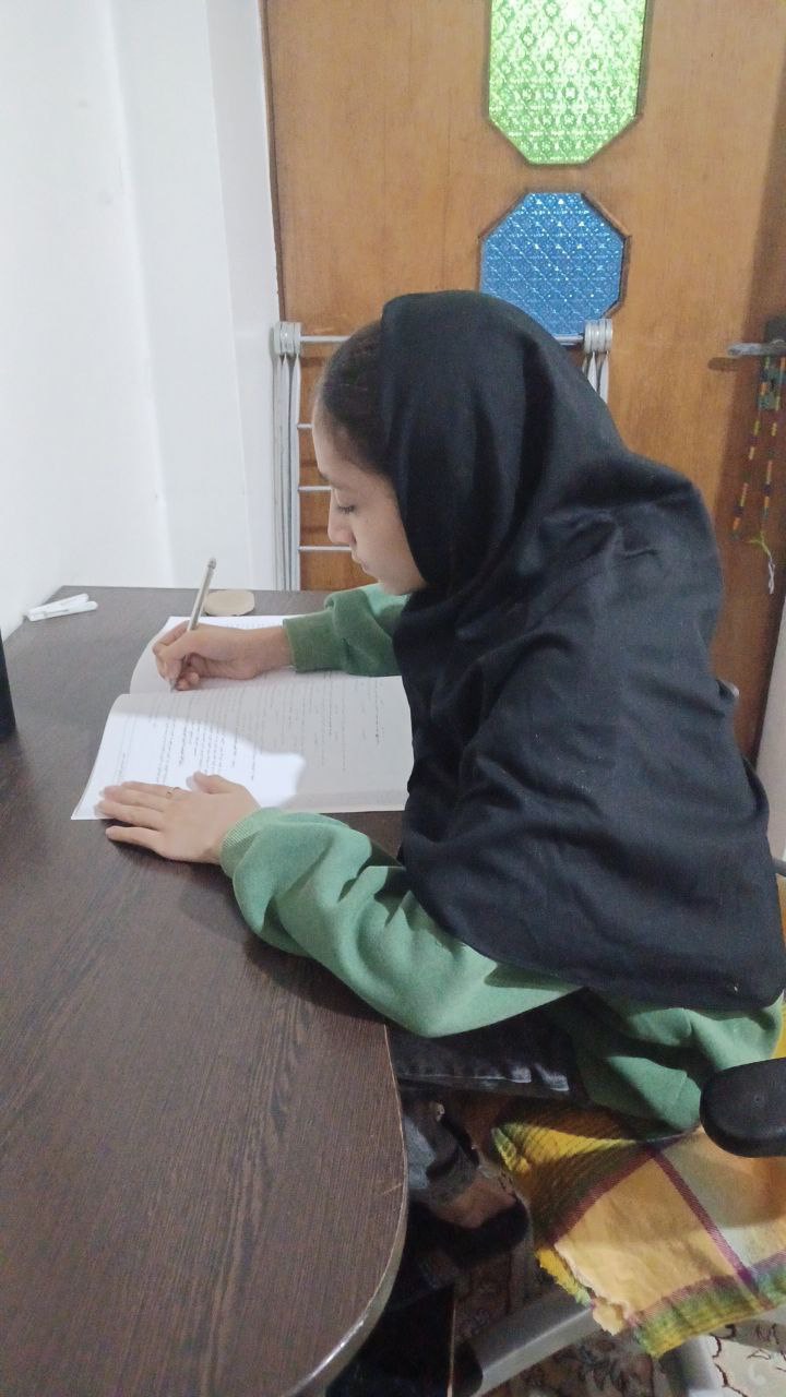 گفت و گو با آلا پورعیسی ؛با876پاسخ صحیح هفتم از ساری