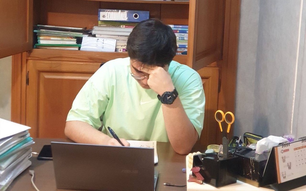 آرشام سنگ تراشان رتبه 9 منطقه 1 کنکور تجربی 1403 (2سال، 58آزمون)