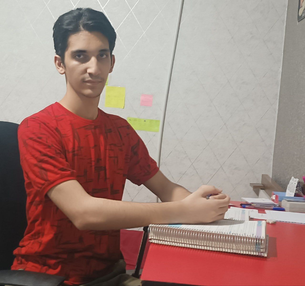 گفتگو با علی باقری قهرمان پیوستگی دوازدهم تجربی