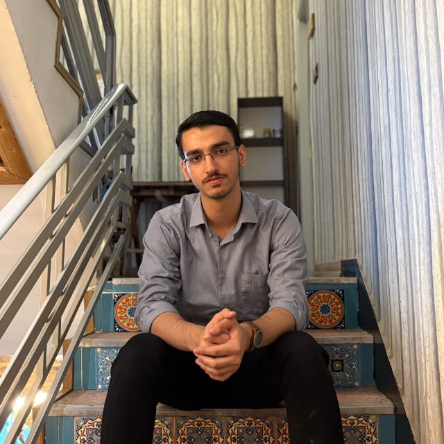 گفتگو با امیرمهدی امیری قهرمان پیشرفت دوازدهم تجربی