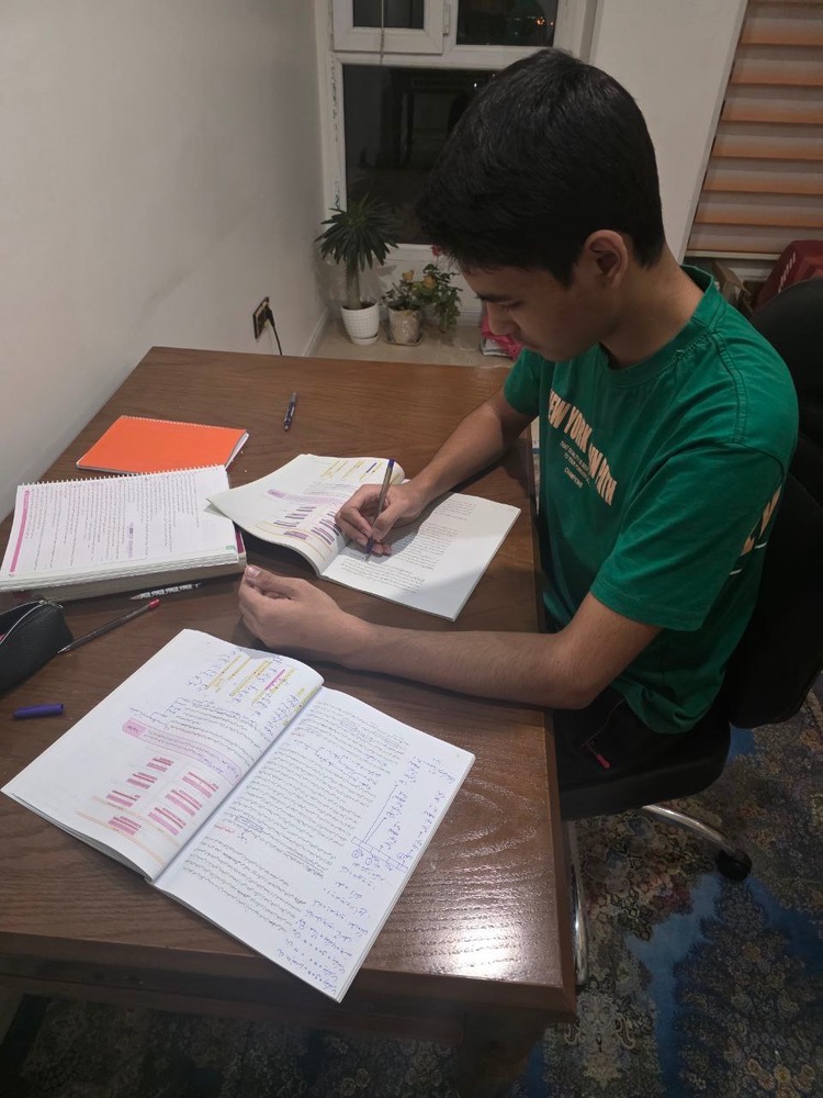 گفتگو با معراج کریمی قهرمان تابستان دوازدهم تجربی