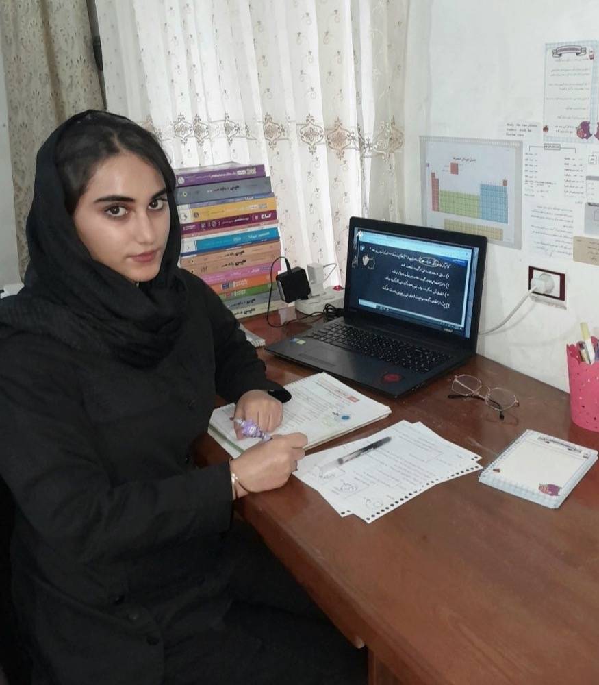 گفتگو با محیا نجفی؛دوازدهم تجربی قهرمان پیشرفت