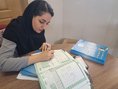 گفت و گو با پریسا خاتمی پشتیبان مقطع یازدهم از شهرضا