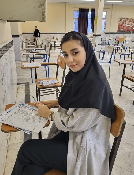 گفت و گو با آیلین هژبری ، قهرمان پیشرفت تحصیلی