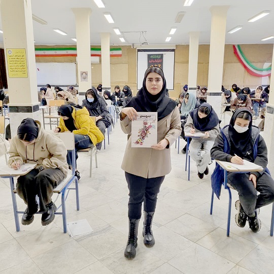 گفت وگو با شقایق نادری ، پشتیبان برتر در پیشرفت تحصیلی