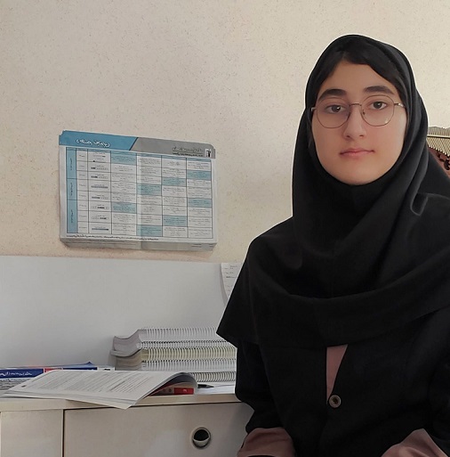 گفت و گو با پارمیس اخوان گیگلو  ، قهرمان پیشرفت تحصیلی