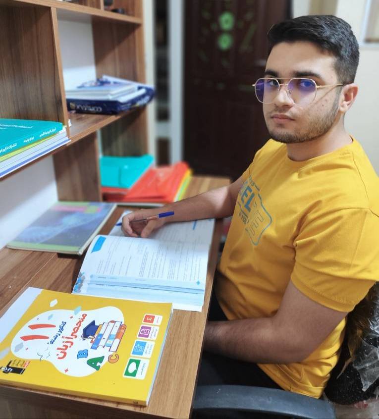 گفت و گو با طاها یزدان پناهی ؛ قهرمان تابستان پایه دوازدهم تجربی