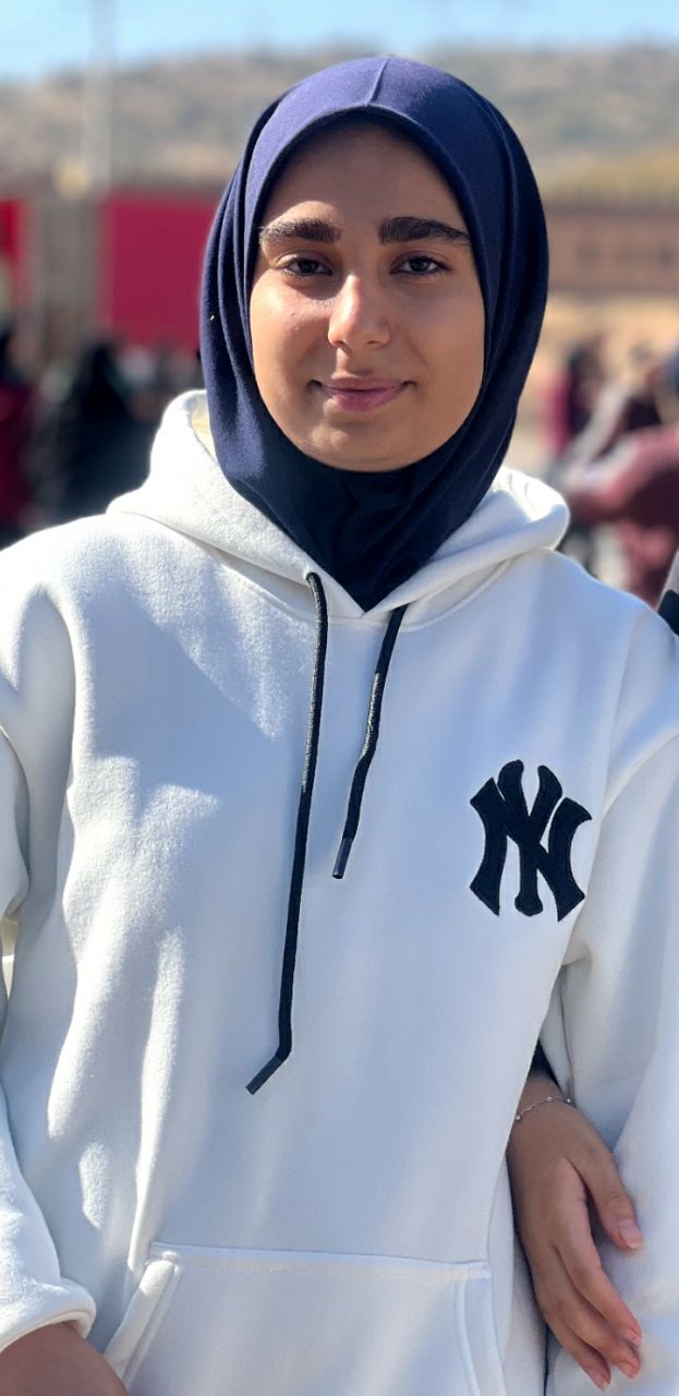 گفت و گو با تانیا فخرالدینی ؛ قهرملن پیوستگی پایه دهم انسانی