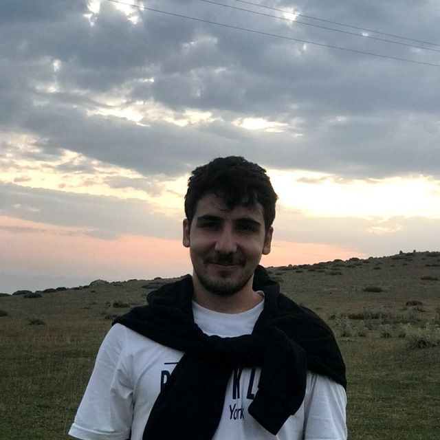 گفت و گو با سجاد حنیفه زاده ؛ قهرمان پاییز و پیوستگی در آزمون ها