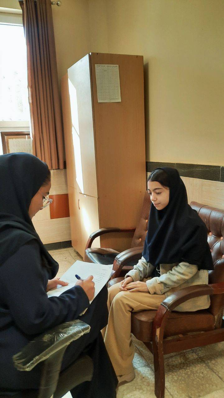 گفتوگو با آتنا بیابانی: استمرار در مطالعه کلید موفقیت