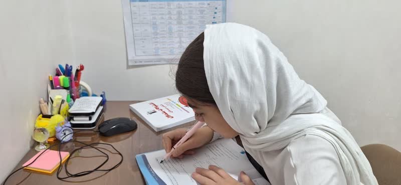 گفت و گو با نرگس قائد رحمتی؛ پایه ششم دبستان؛ از پرند