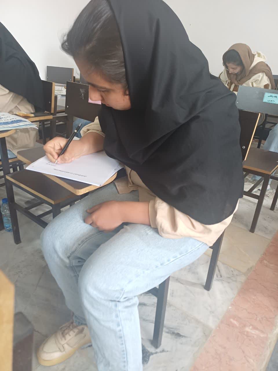 محدثه کریمی حافظ دوازدهم حسابداری قهرمان تابستان