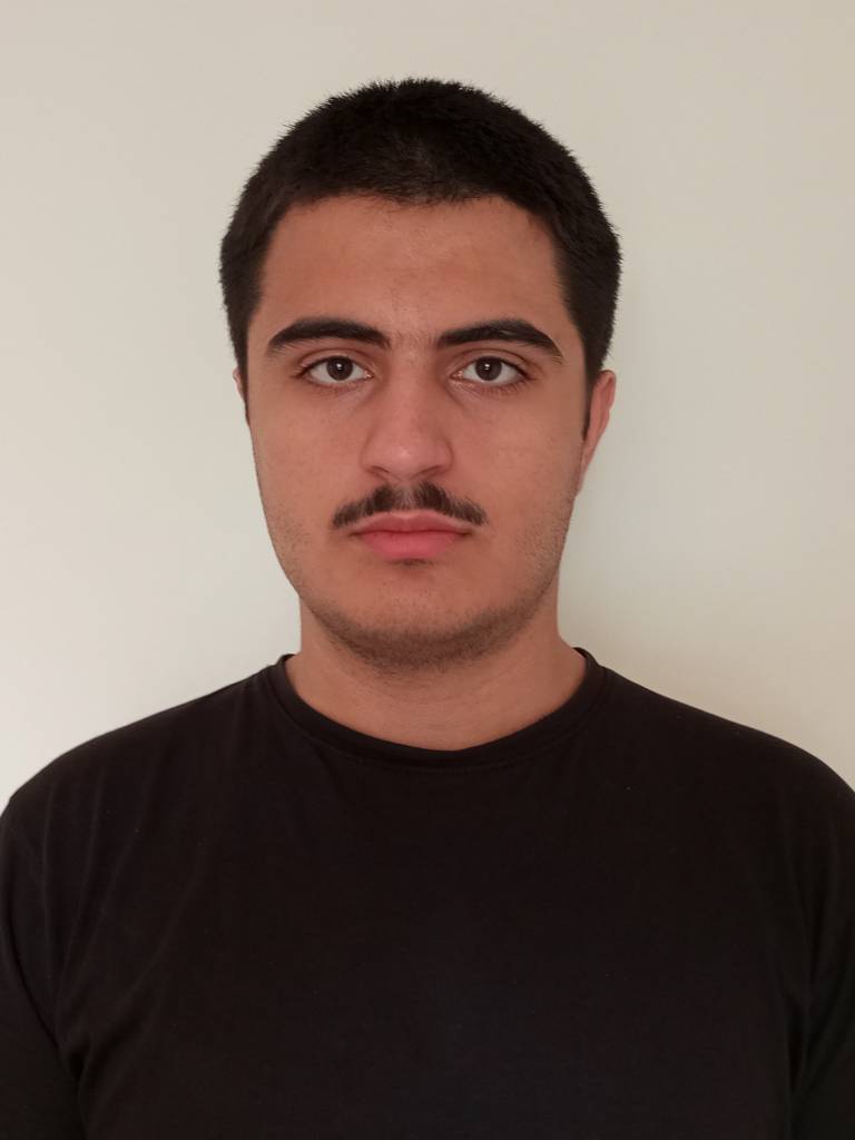 قهرمان پیشرفت ایلیا پیرحسین لو