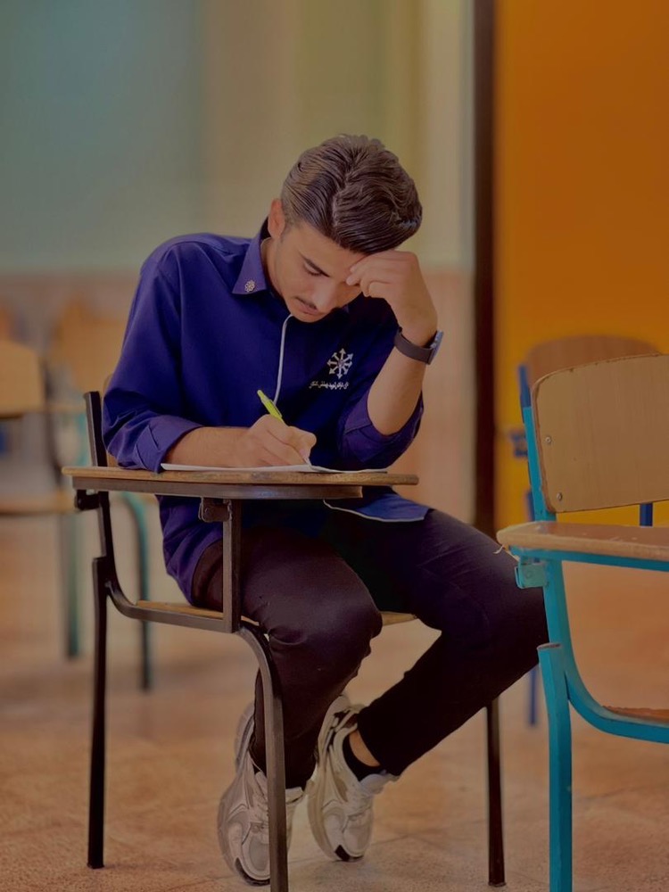 گفت و گو با قهرمان نیمسال اول امیرمحمد حصیری از بندرکنگان