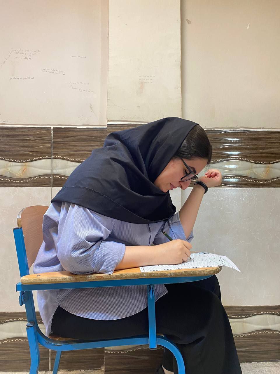 گفت و گو با گلسان درخشانی دوازدهم تجربی از رشت