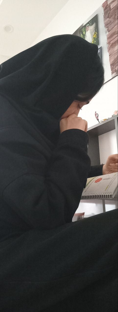 گفت و گو با محنا نوری پایه دوازدهم تجربی از رشت