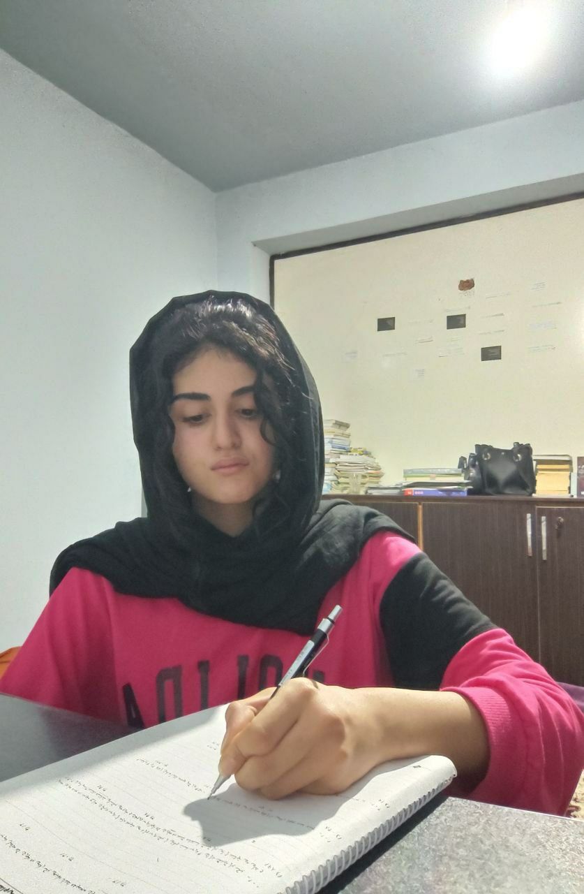 گفت و گو با نرگس رهبر قهرمان تابستان از رشت