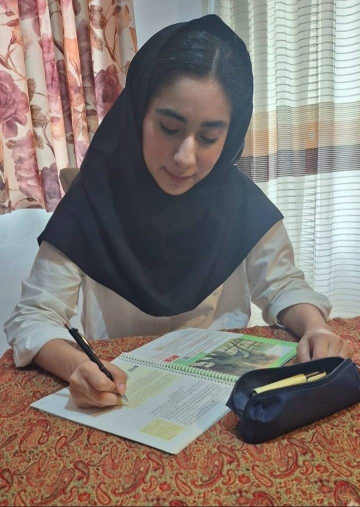 گفت و گو با غزل بیان قهرمان پیوستگی از رشت