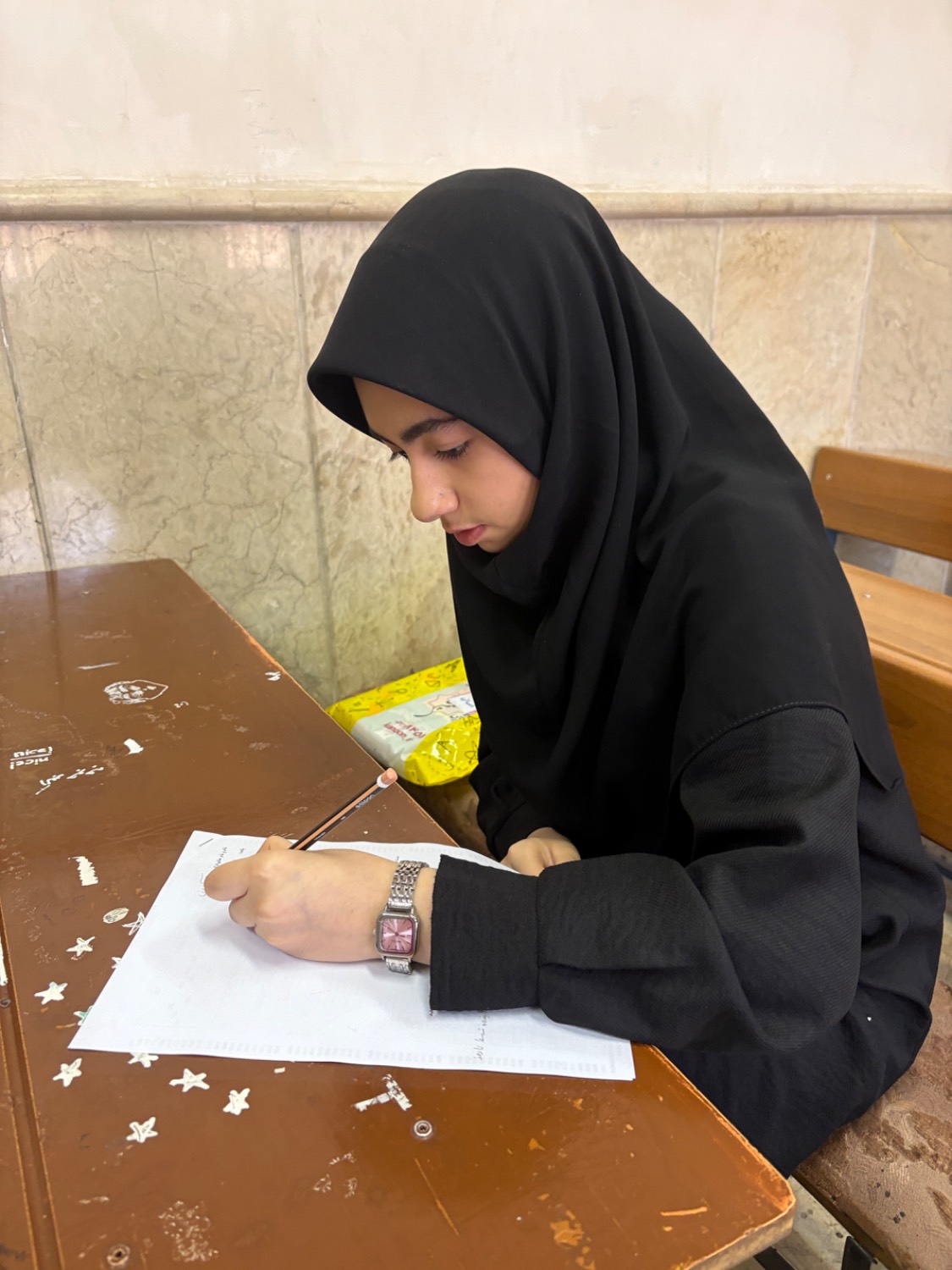 گفت و گو با ثنا آقاجانی دانش آموز پایه‌ی یازدهم انسانی از رشت