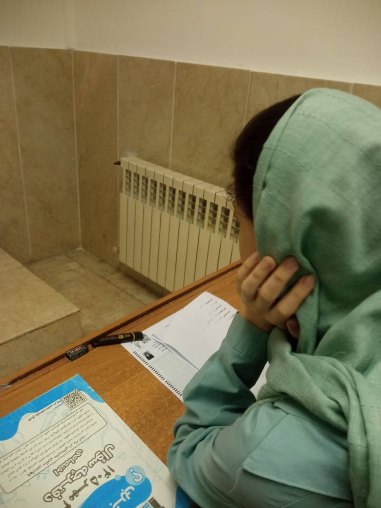 گفت و گو با زهرا کشاورز دانش آموز پایه‌ی یازدهم تجربی از رشت