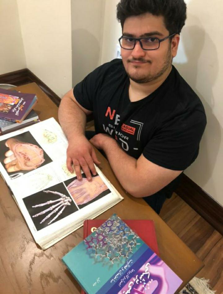 گفت و گوی محمد بهرامی نسب با قهرمان پیشرفت علیرضا عارفی پور