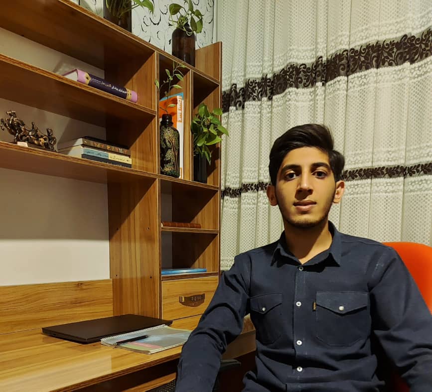 گفت و گوی احمد بیکی با قهرمان پیشرفت پوریا دادورنژاد