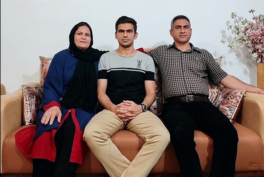 گفت و گوی محبوبه احمدیه با قهرمان پیشرفت مهدی نریمانی