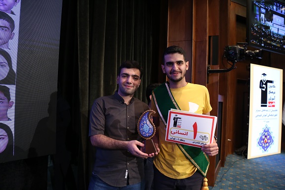 گفت‌وگوی کاظم قلم‌چی با علی اکبر قناد یزدی رتبه 1 انسانی 1403