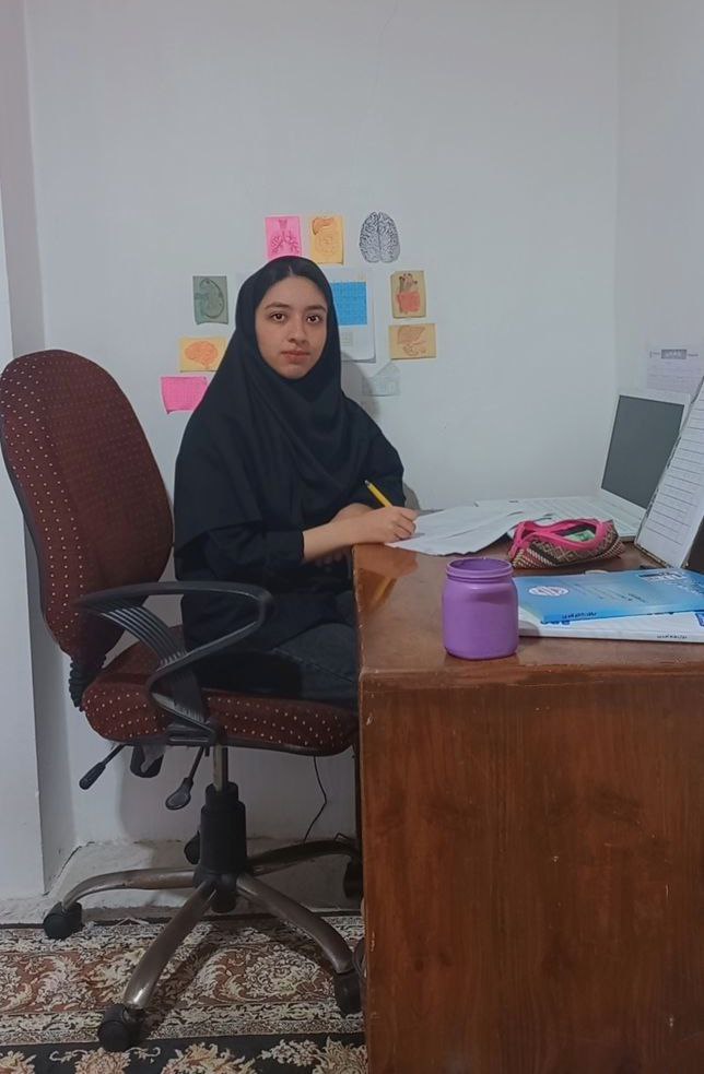 گفت‌وگوی حمید آقالوئی با قهرمان پیشرفت الناز نصرتی، پزشکی اهواز