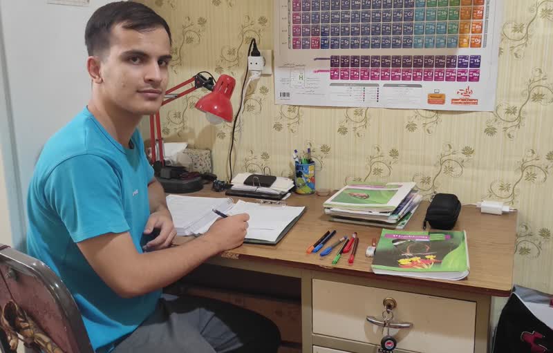 گفتگو با رضا تقوی رتبه 998 منطقه 2 کنکور تجربی 1404