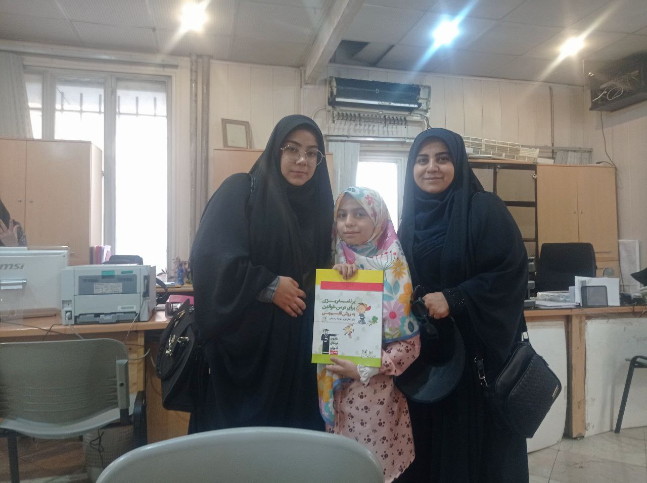 گفتگو با محیا اسدی پشتیبان برتر پایه ششم دبستان