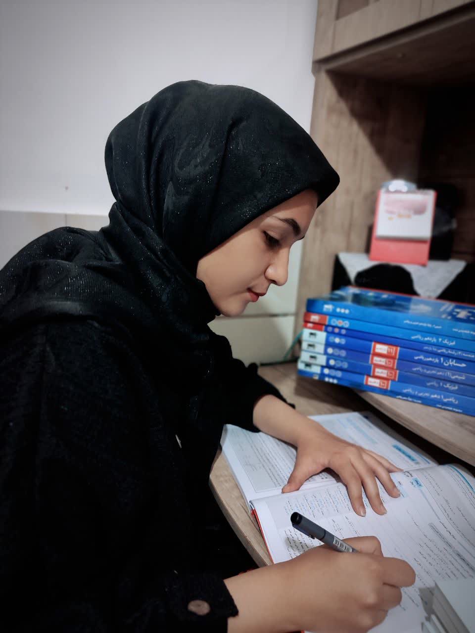 گفتگو با زهرا کربلایی یازدهم ریاضی؛ قهرمان پیوستگی یازدهم ریاضی