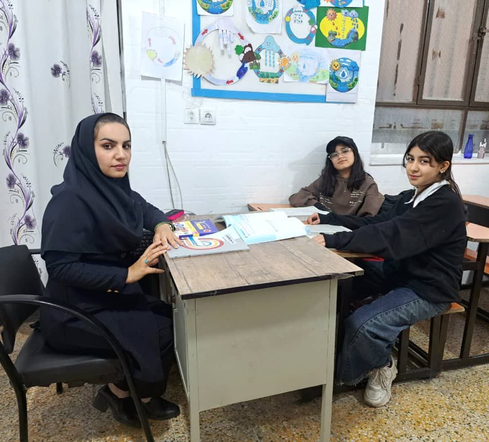 گفتگو با مریم خسروزادیان؛ پشتیبان قهرمان پیشرفت درسی پایه ششم