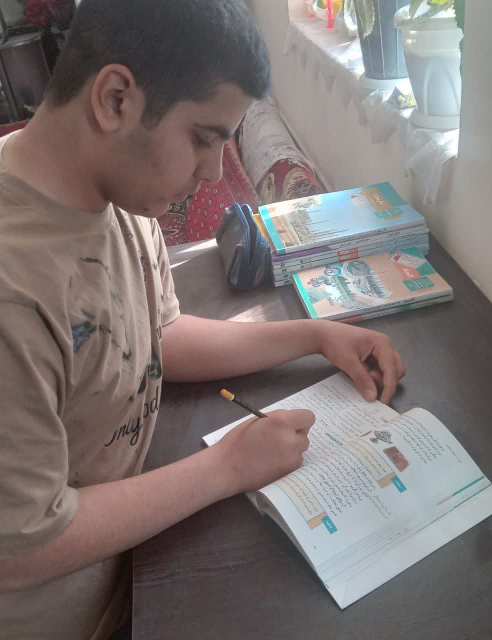 گفت و گو با سجاد رمضانی دانش آموز قهرمان تابستان و پاییز