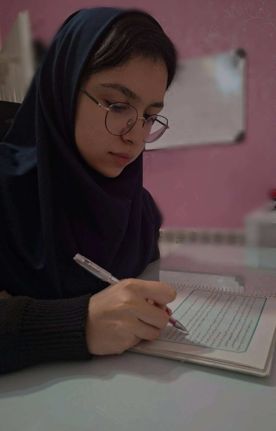 گفتگو با دینا مکرمی زاده، دانش آموز دهم تجربی